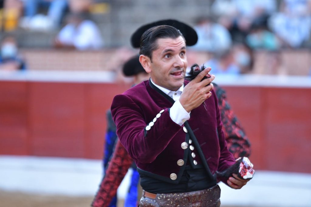 21 El Espinar Ventura dos orejas 1024x683 - Ventura y Galán, a hombros de su propia capacidad