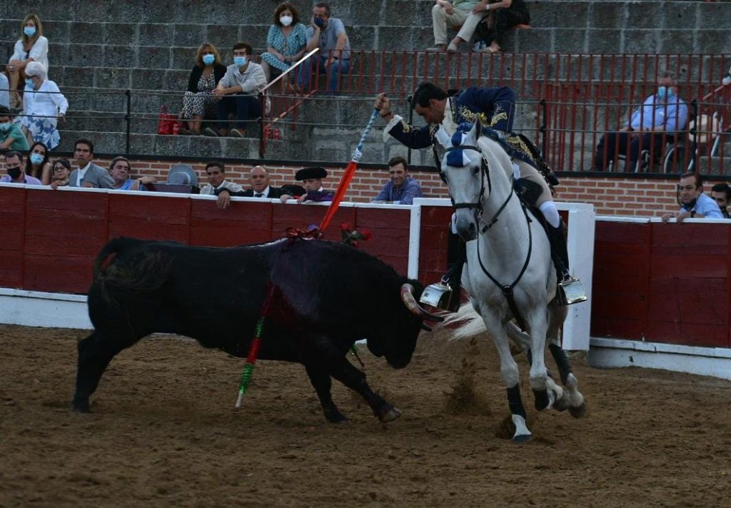 23 El Espinar David Gomes rejonazo 1024x712 - Ventura y Galán, a hombros de su propia capacidad