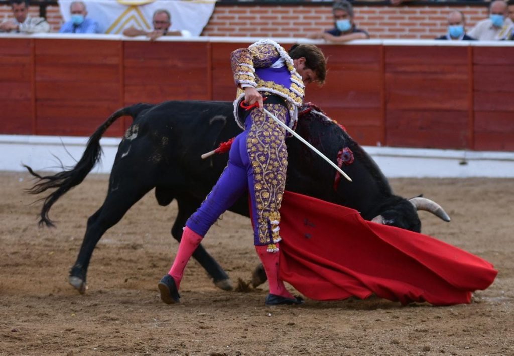 9 El Juli El Espinar trinchera 1024x709 - Triunfo total en El Espinar