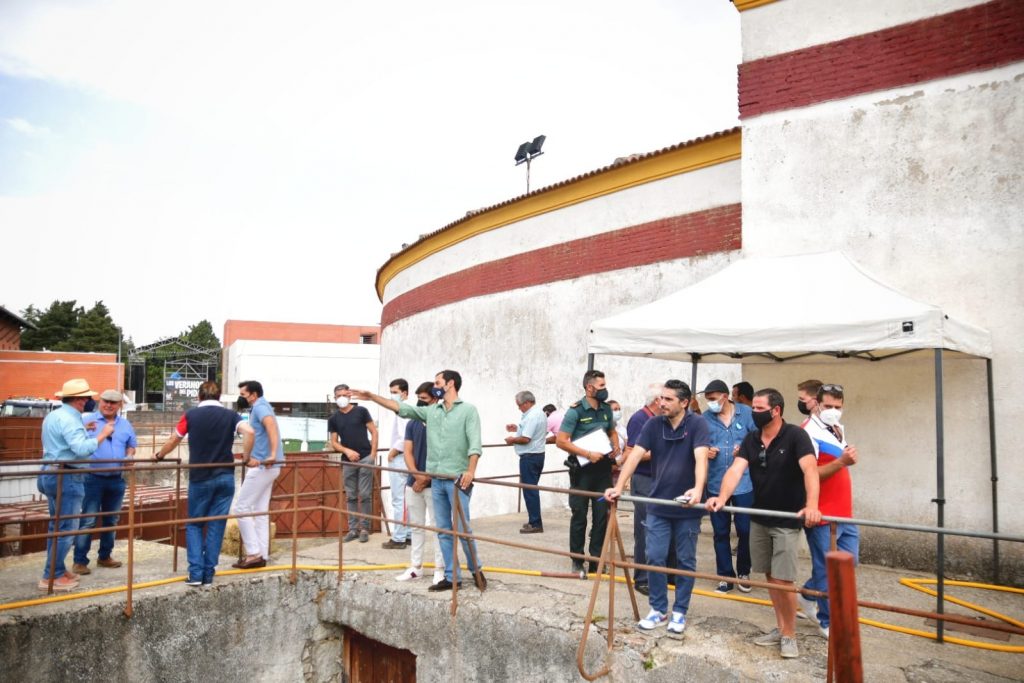 Sorteo El Espinar 2 1024x683 - Sorteados los de Luis Terrón para el festejo de rejones de El Espinar