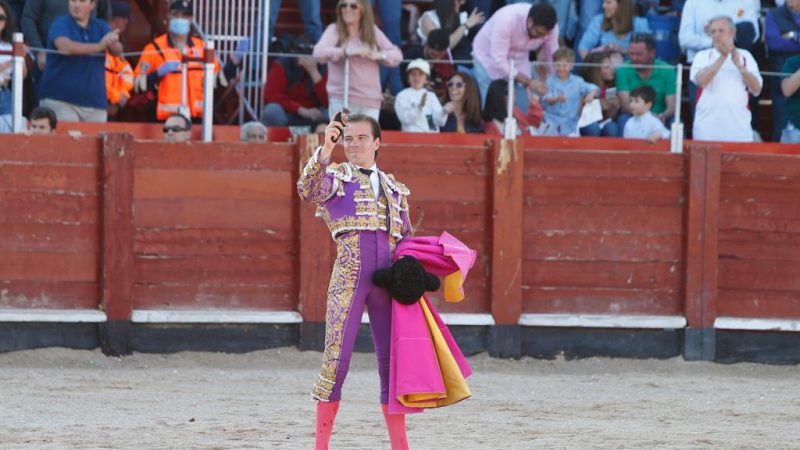 Javier Cortés entra en Alcalá de Henares