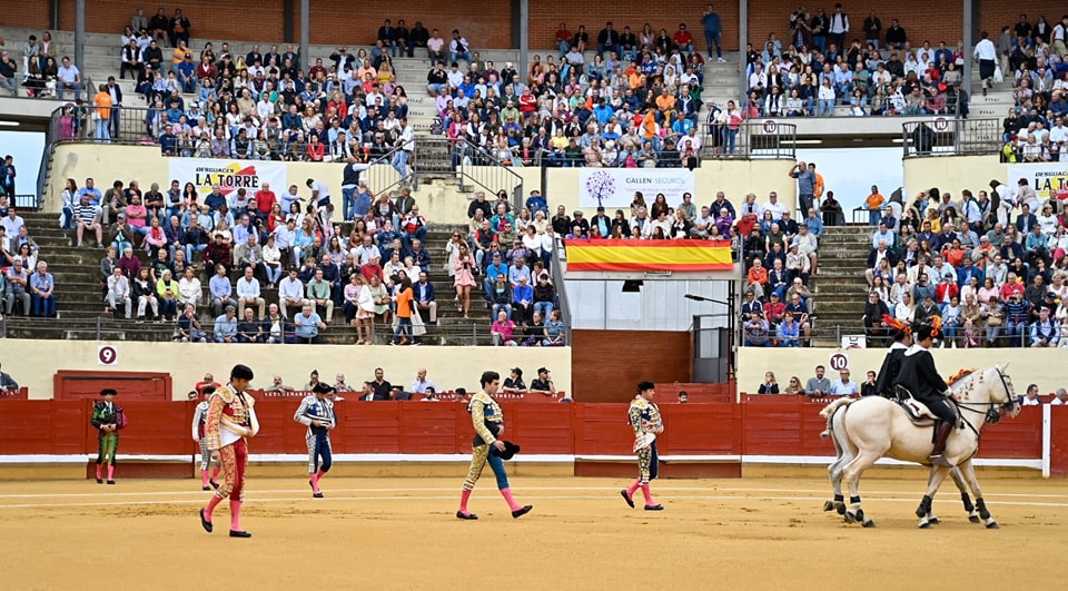 El Juli, impronta de talento en su despedida de Alcalá de Henares