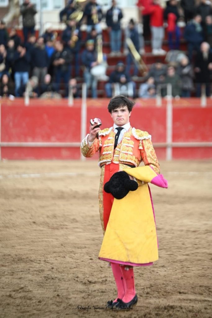 Ajalvir9 683x1024 - Tristán Barroso triunfa en el regreso de los toros en Ajalvir