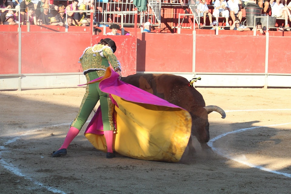 Corrida Almorox2 - Un rabo para Javier Cortés, en hombros con Lamelas con una buena corrida de Buenavista en Almorox