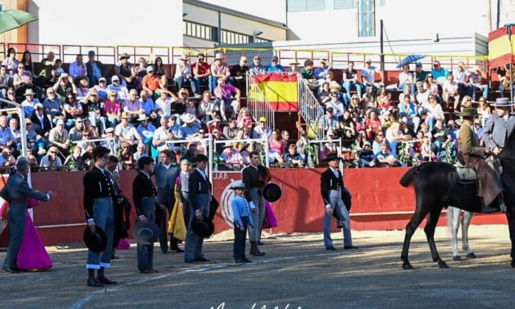 Javier Cortés, Jarocho y Julio Méndez, nombres propios en el festival de El Hoyo de Pinares