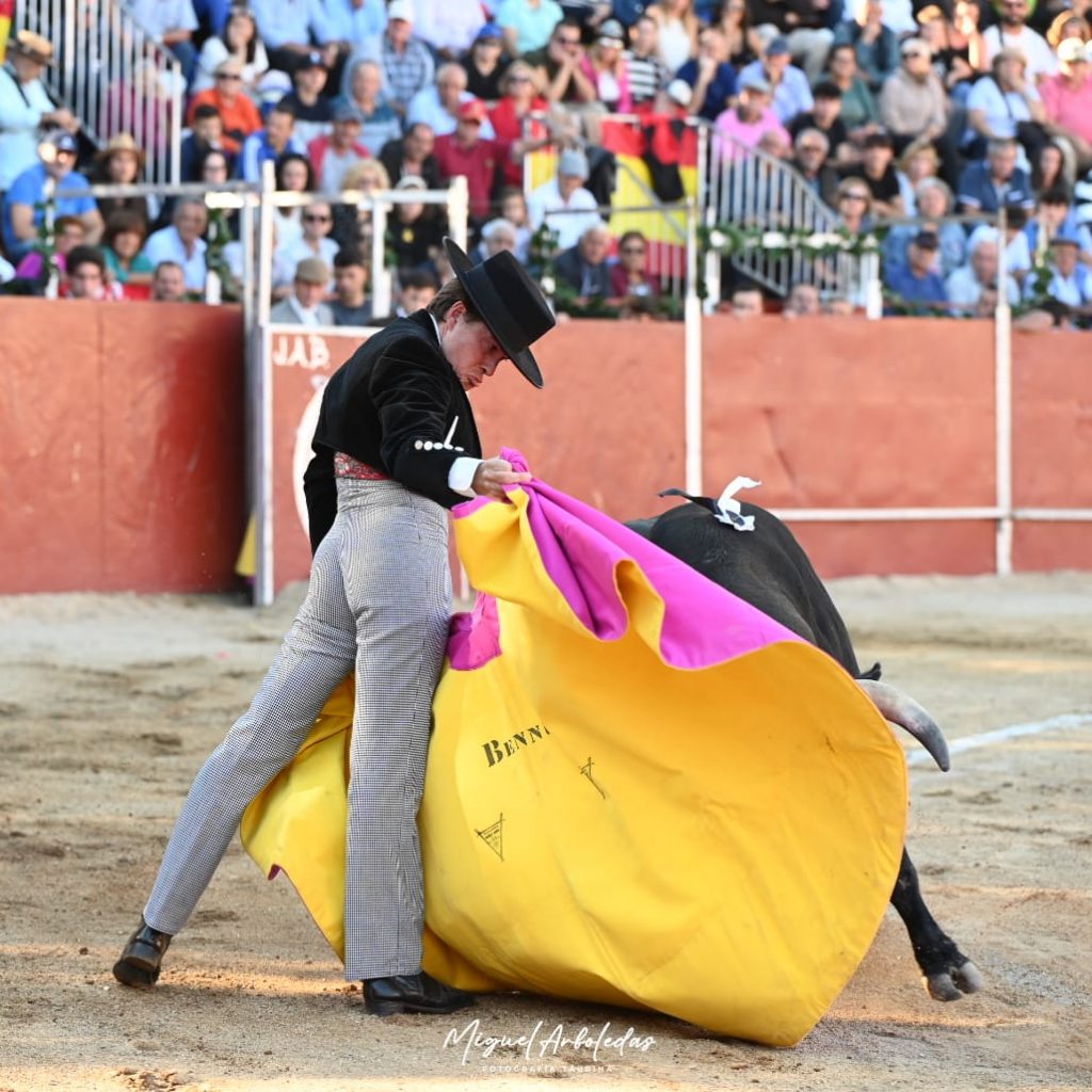 Hoyo de Pinares8 1024x1024 - Javier Cortés, Jarocho y Julio Méndez, nombres propios en el festival de El Hoyo de Pinares