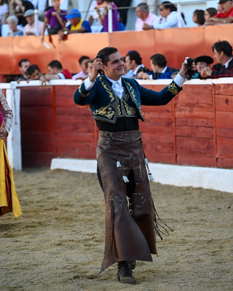 NavadelaAsuncion11 - Una gran faena de Javier Cortés en Nava de la Asunción, a hombros con Joselito Adame y Sergio Pérez de Gregorio